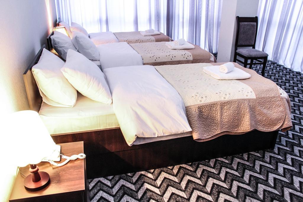 Royal Georgia Hotel Тбилиси Екстериор снимка