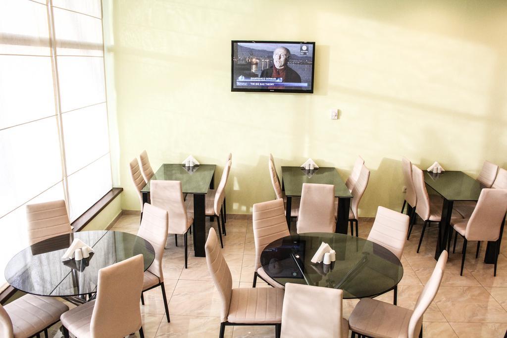 Royal Georgia Hotel Тбилиси Екстериор снимка