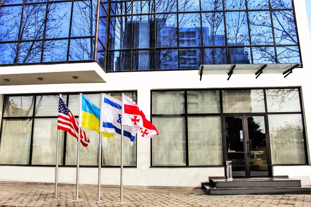 Royal Georgia Hotel Тбилиси Екстериор снимка